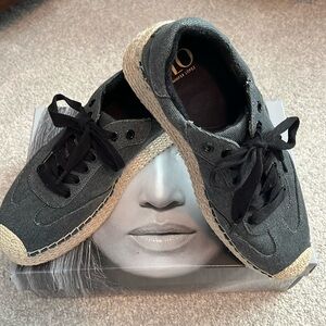 Jennifer Lopez Espadrille Sneakers NIB